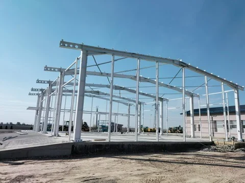 HALE DELTA INTERNATIONAL CONSTANȚA - structura pe platforma betonata