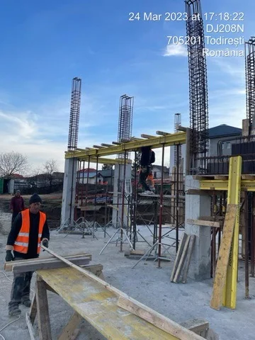 SALA DE SPORT TODIREȘTI - lucrari beton armat in santier