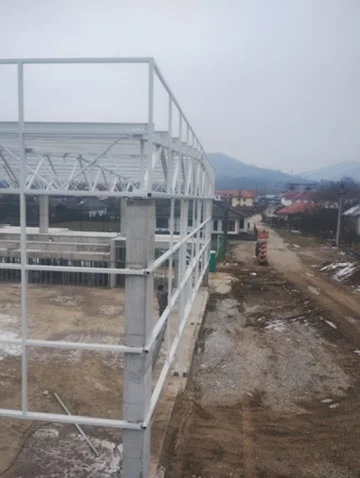 SALĂ SPORT 102 LOCURI COMUNA BÂRSANA - lateral structura metalica